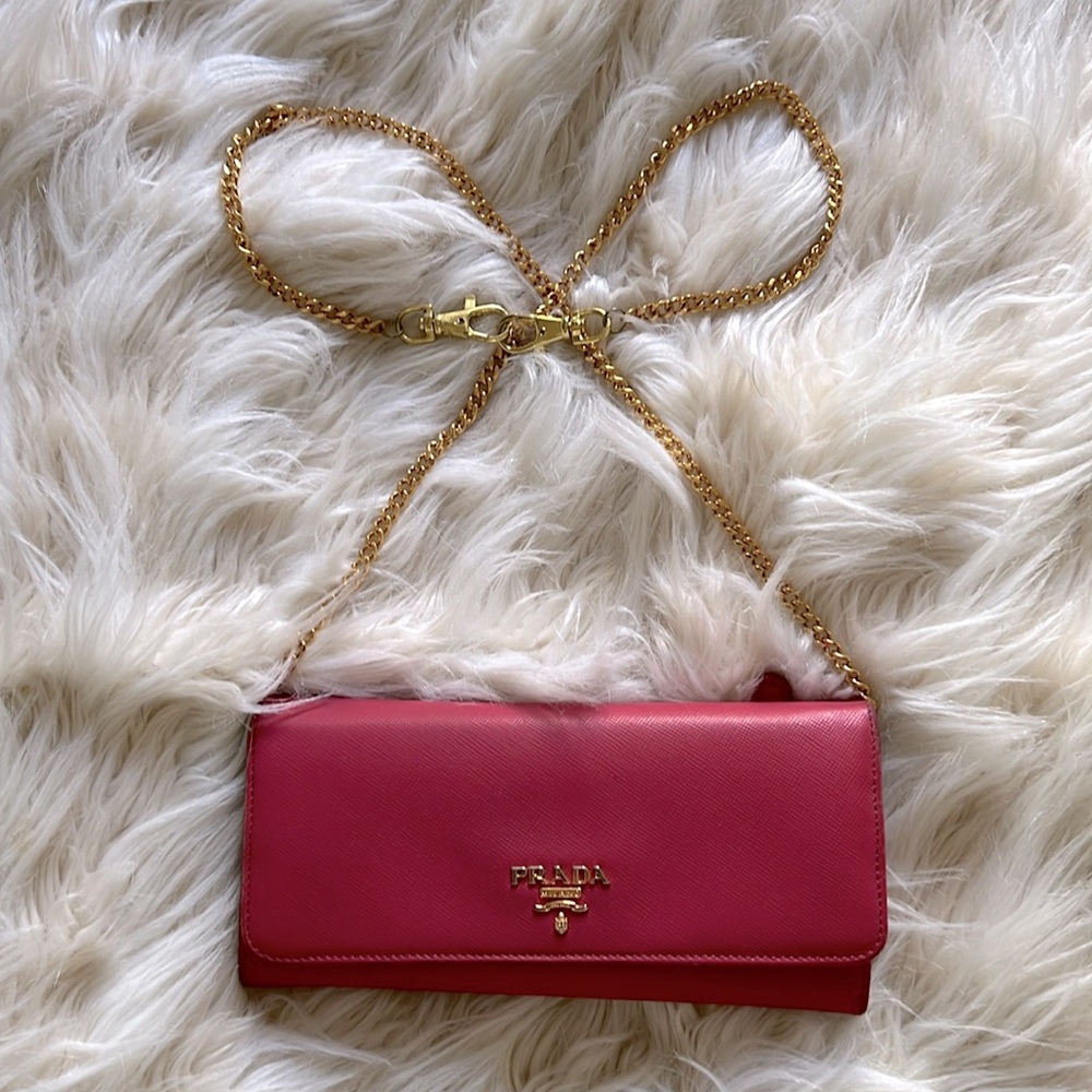 PRADA PEONY PINK SAFFIANO LONG WALLET pre loved great condition